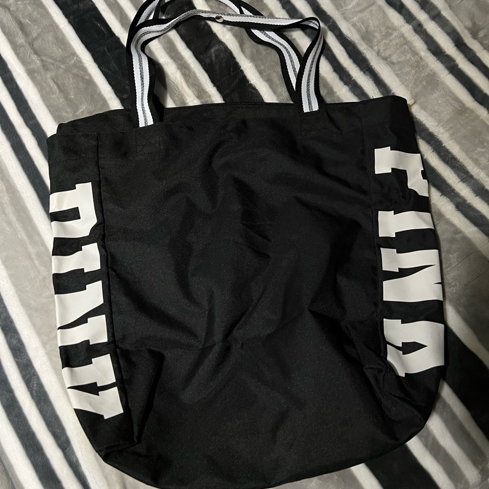 VS pink tote bag